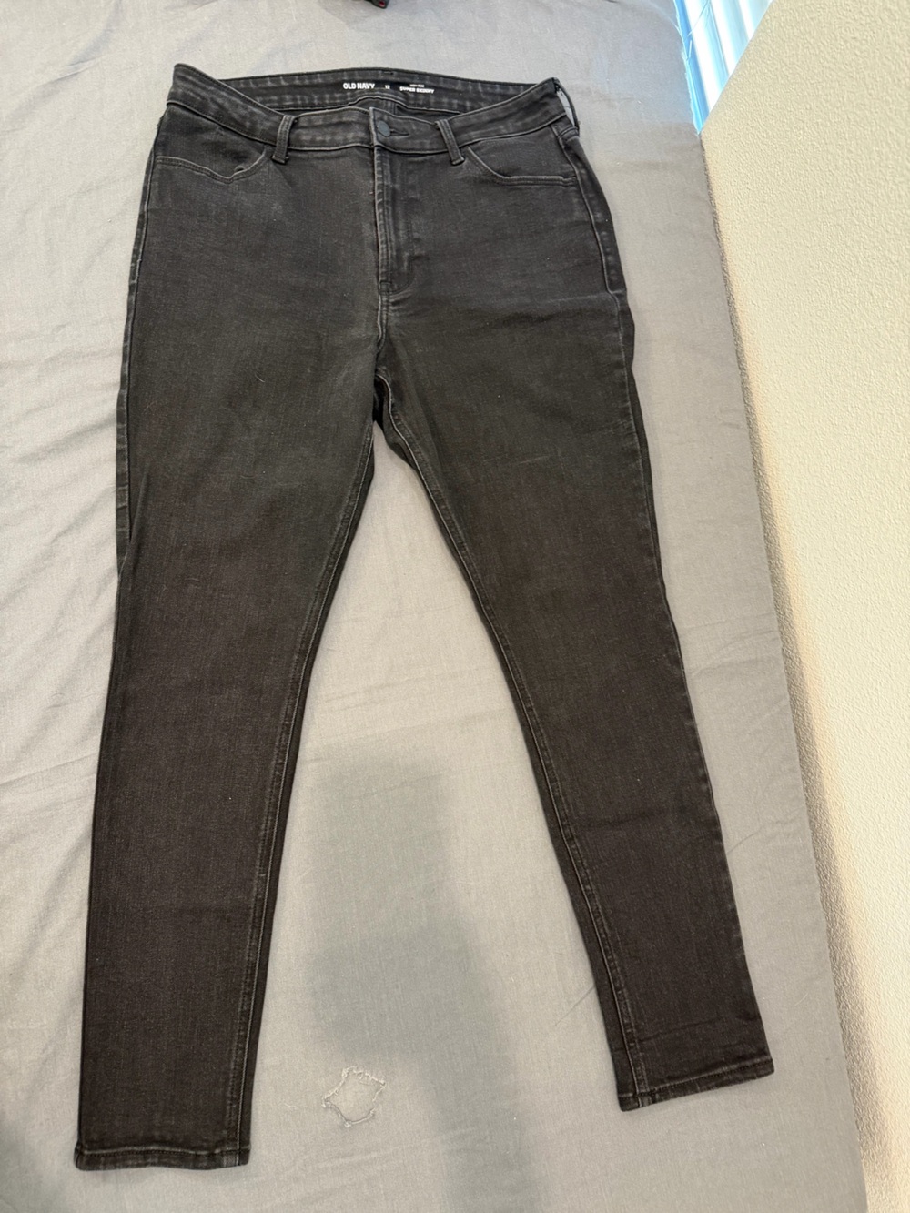 Old Navy size 12 Rock Star stretchy Skinny Black Denim Jeans